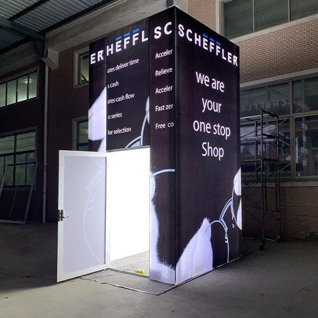 20×20 Modular Trade Show Booth With Storage Closet